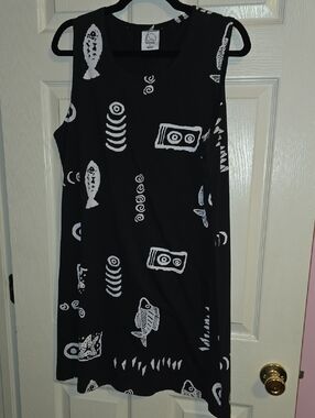 Black‎ & White Graphic Midi Dress